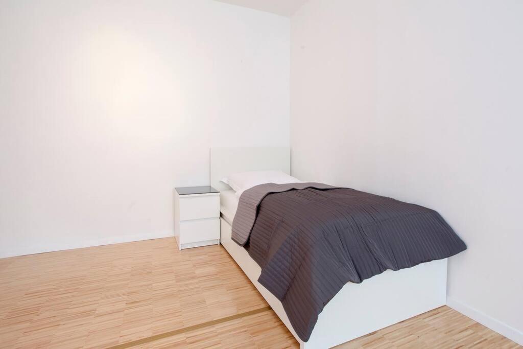 Exclusive 2-Room Souterrain Apartment Nuremberg Exterior photo