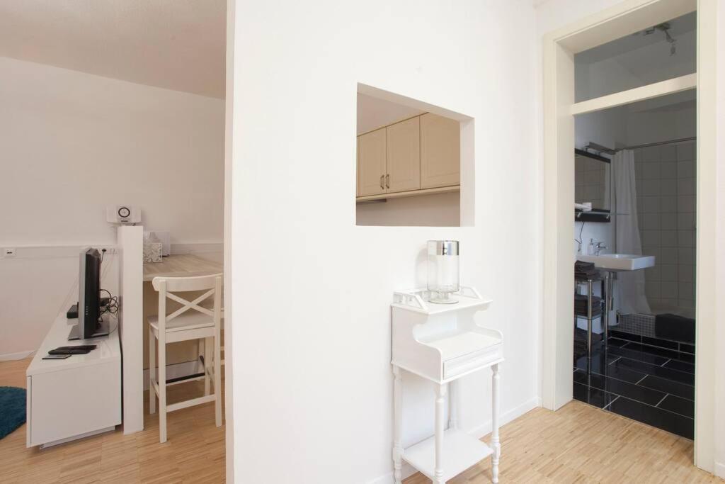 Exclusive 2-Room Souterrain Apartment Nuremberg Exterior photo