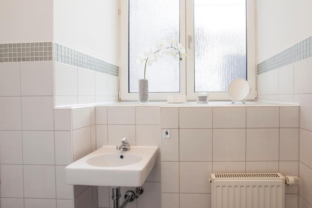 Exclusive 2-Room Souterrain Apartment Nuremberg Exterior photo