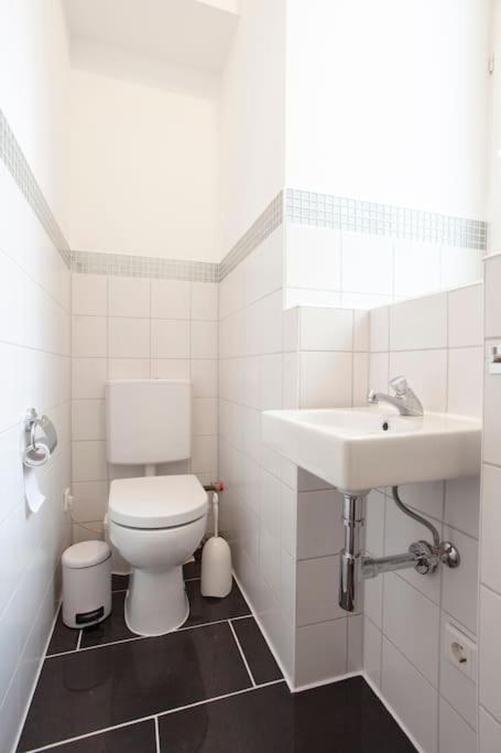 Exclusive 2-Room Souterrain Apartment Nuremberg Exterior photo